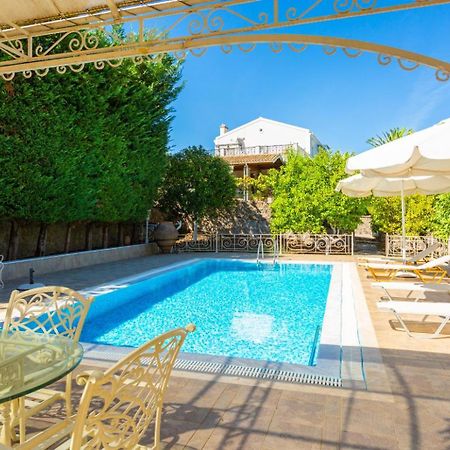Villa Golden Tiara Agioi Deka  Exteriér fotografie